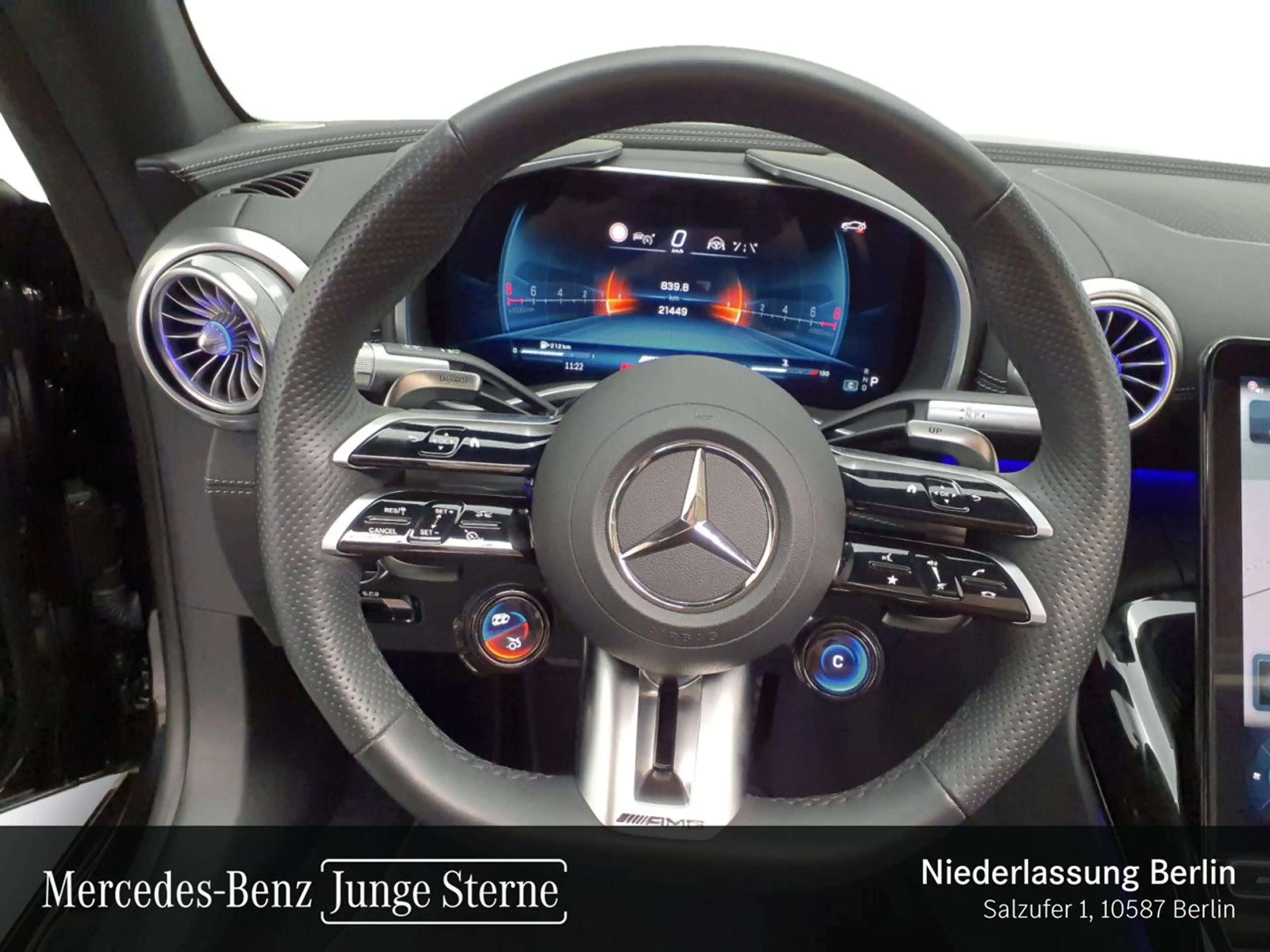 Mercedes-Benz SL 63 AMG Cab. 4M WideScreen Burmester Distr+ HUD — photo 11