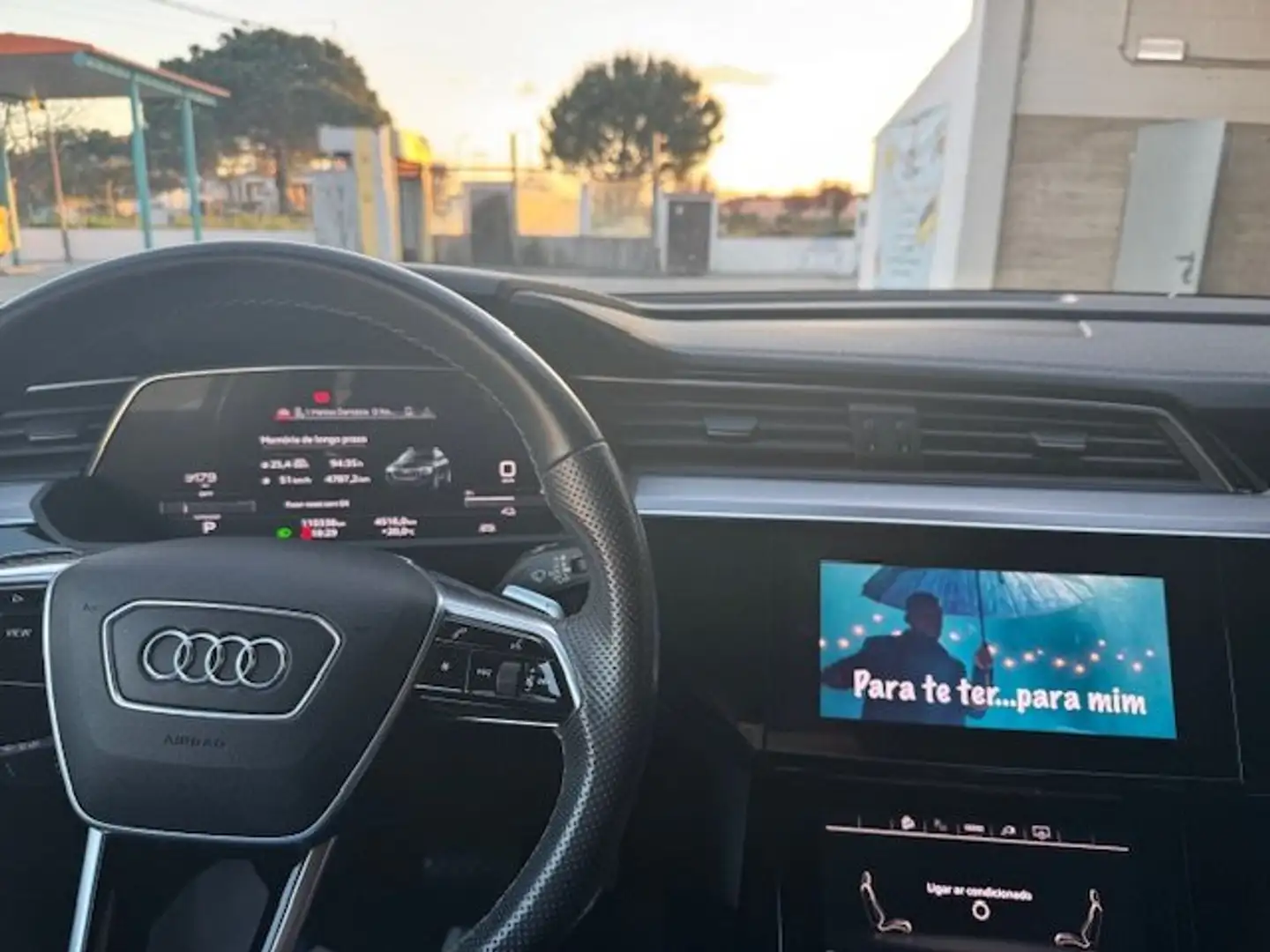 Audi e-tron e-tron Sportback 55 quattro Gris - 2
