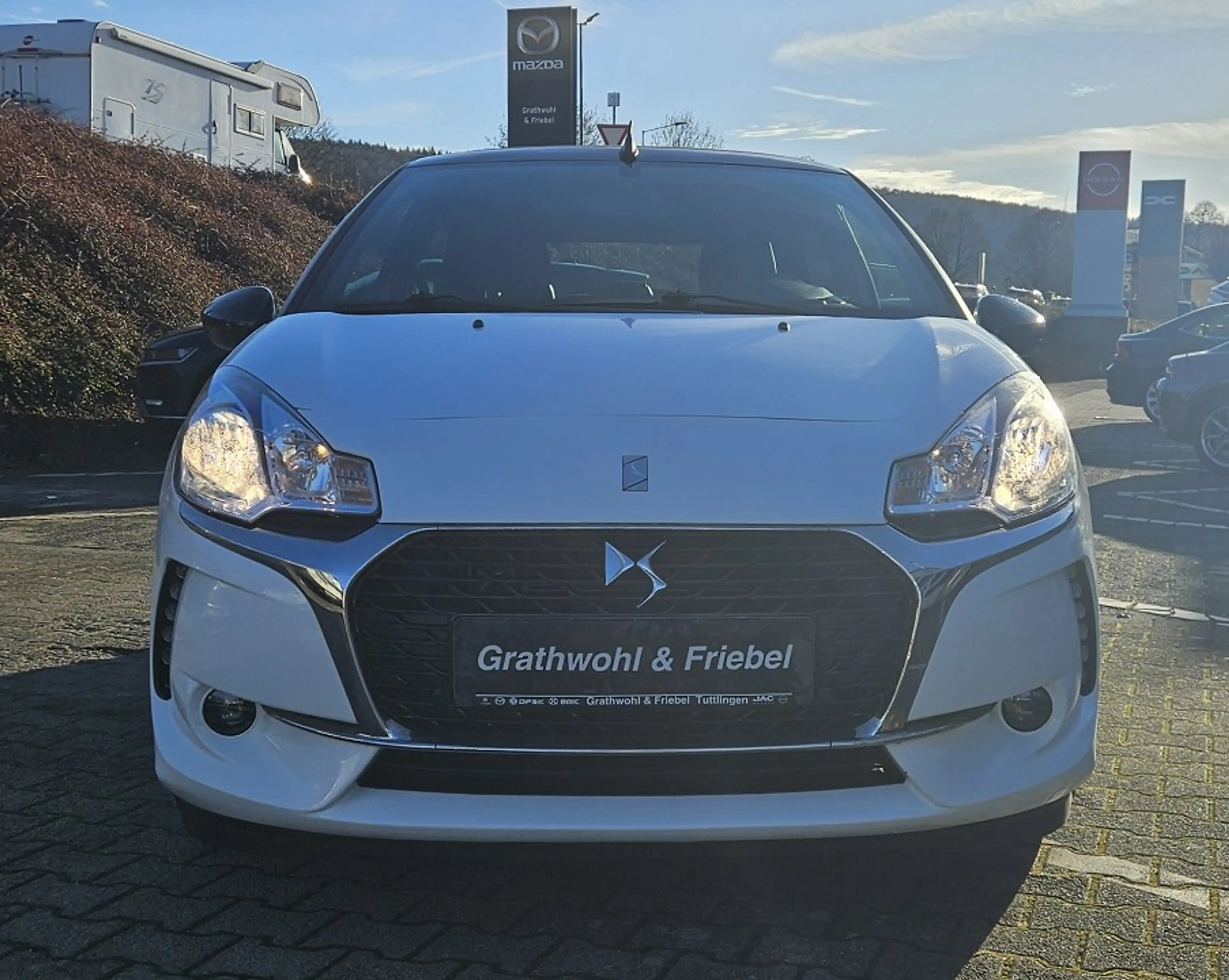 DS Automobiles DS 3 Cabrio PT 110 So Chic*1.HAND — photo 2