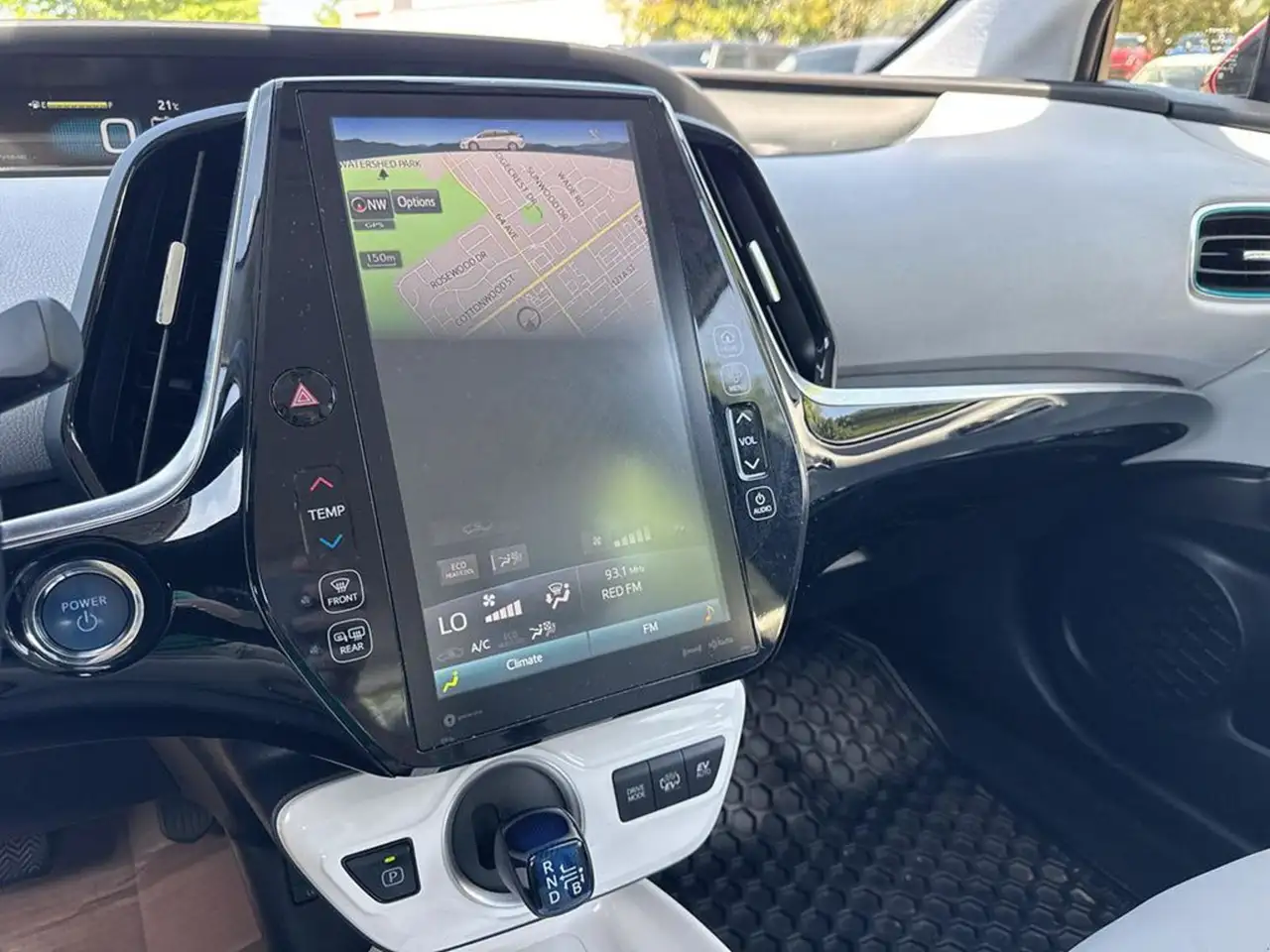 Toyota Prius Prime снимка Toyota Prius Prime
