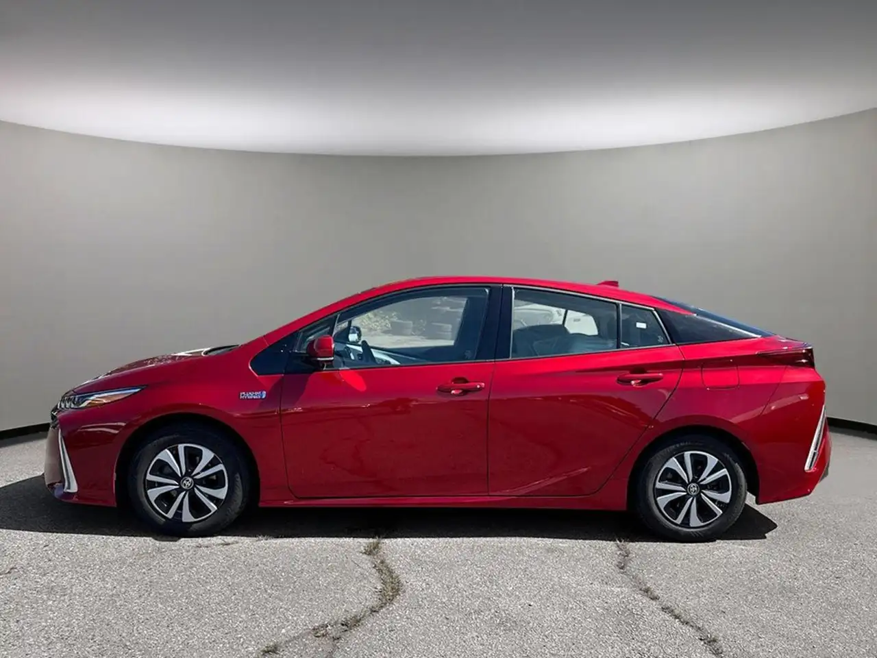 Toyota Prius Prime снимка Toyota Prius Prime