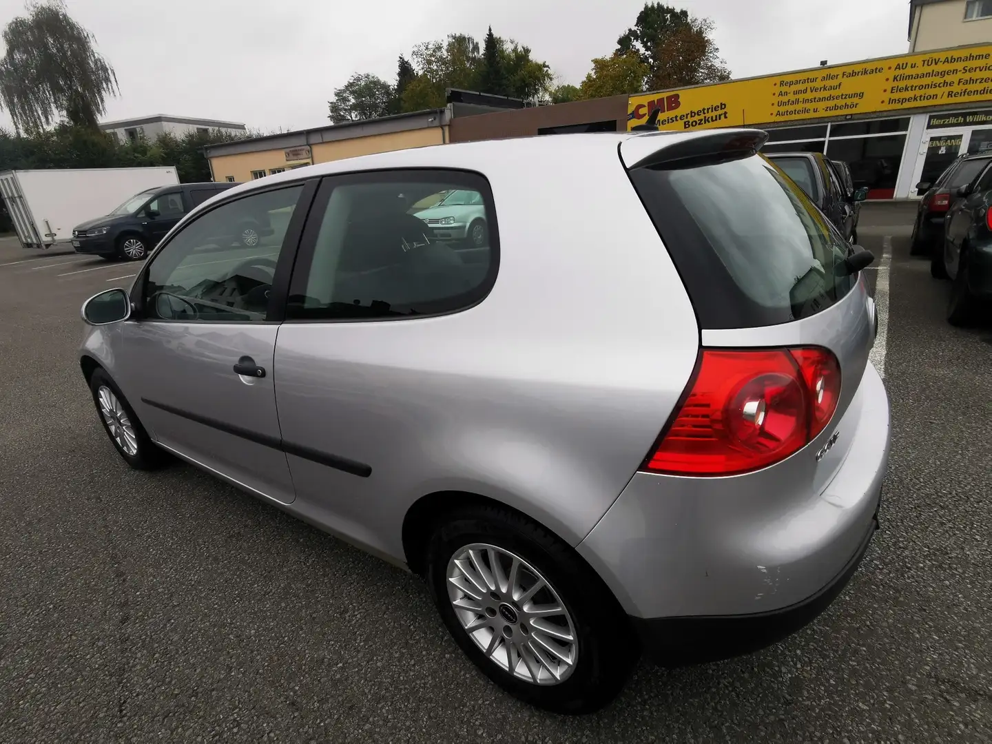 Volkswagen Golf Golf V  3-Türer 1.4 Trendline TÜV NEU ! Silber - 2