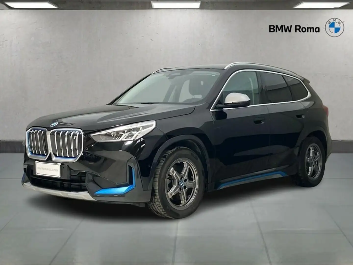BMW iX1 30 xdrive X-Line Nero - 1
