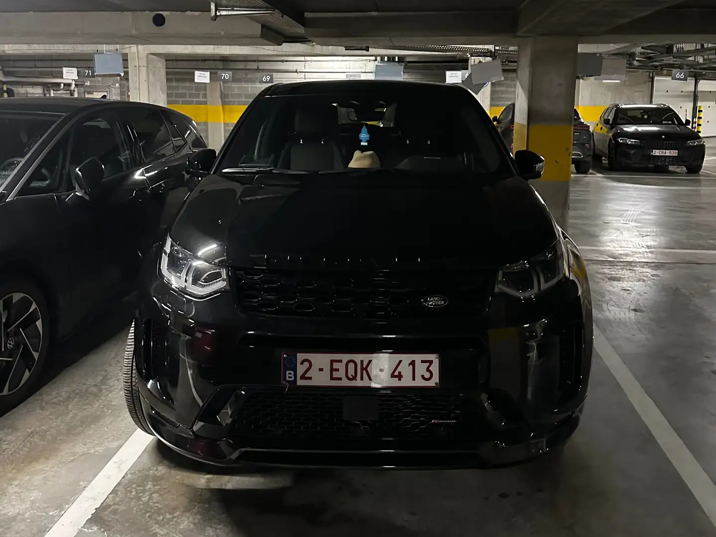 Land Rover Discovery Sport PHEV 4WD P300e R-Dynamic SE Zwart - 2