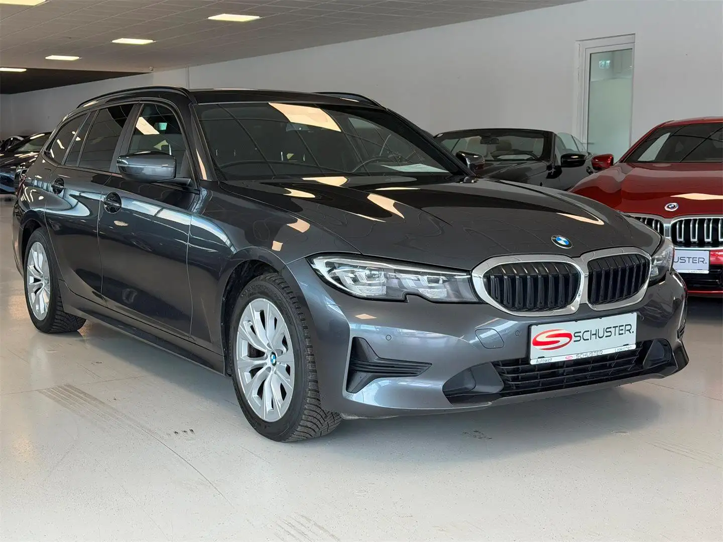 BMW 318 i G21 2.0 B48 Touring Grau - 1