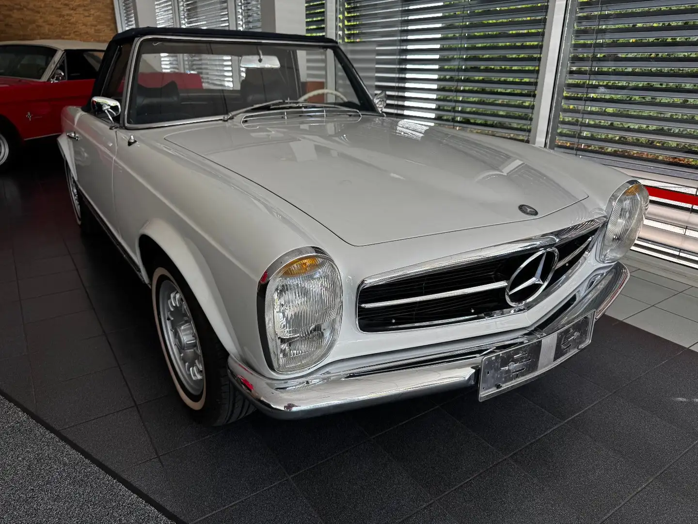 Mercedes-Benz SL 230 PAGODE Weiß - 1