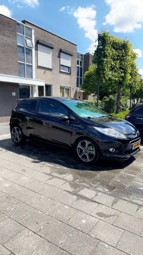 Ford Fiesta 1.6 Sport Zwart - 1