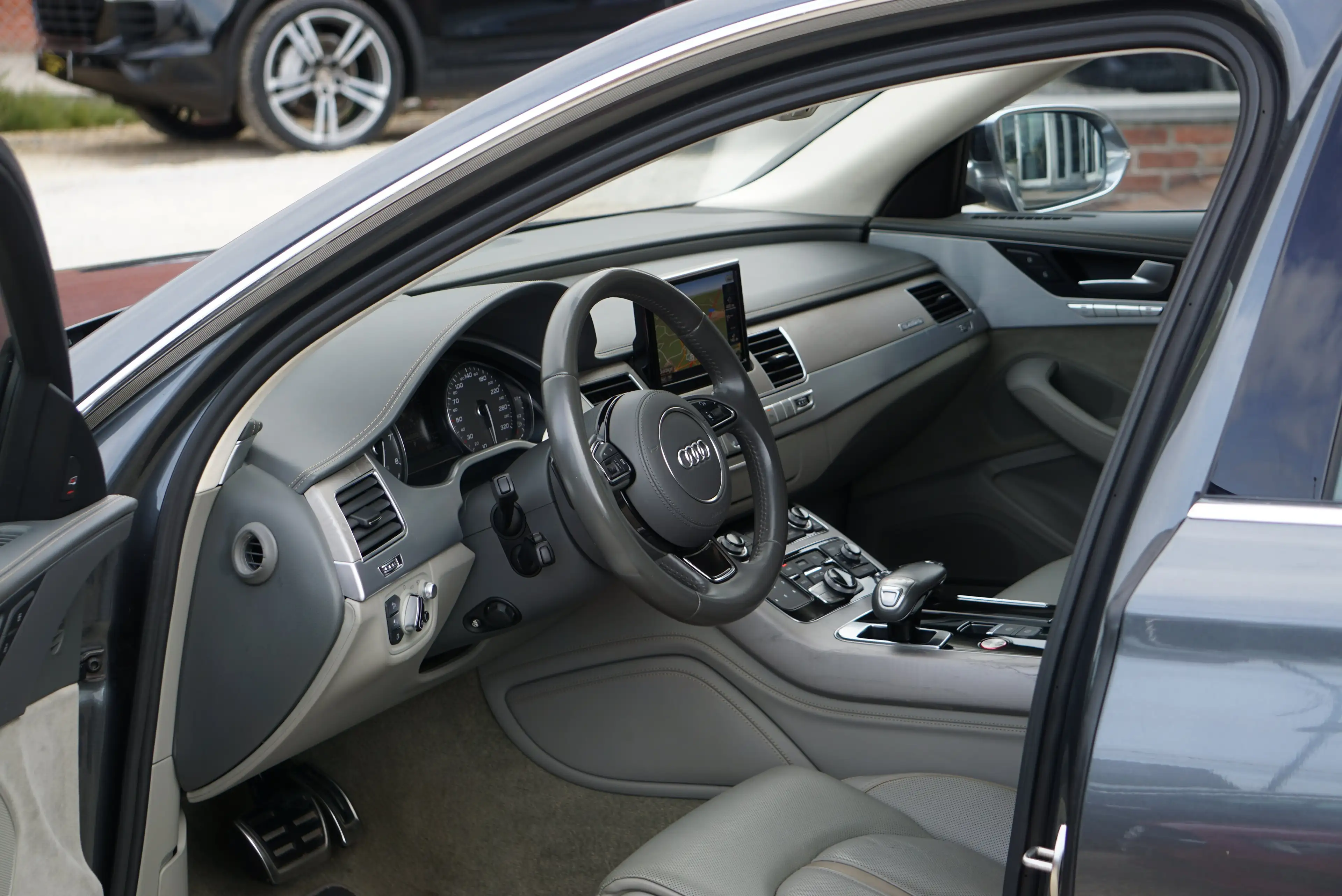 Audi S8 4.0 V8 TFSI SELECTION DESIGN SOFT CLOSE ACC CAM360 — photo 7