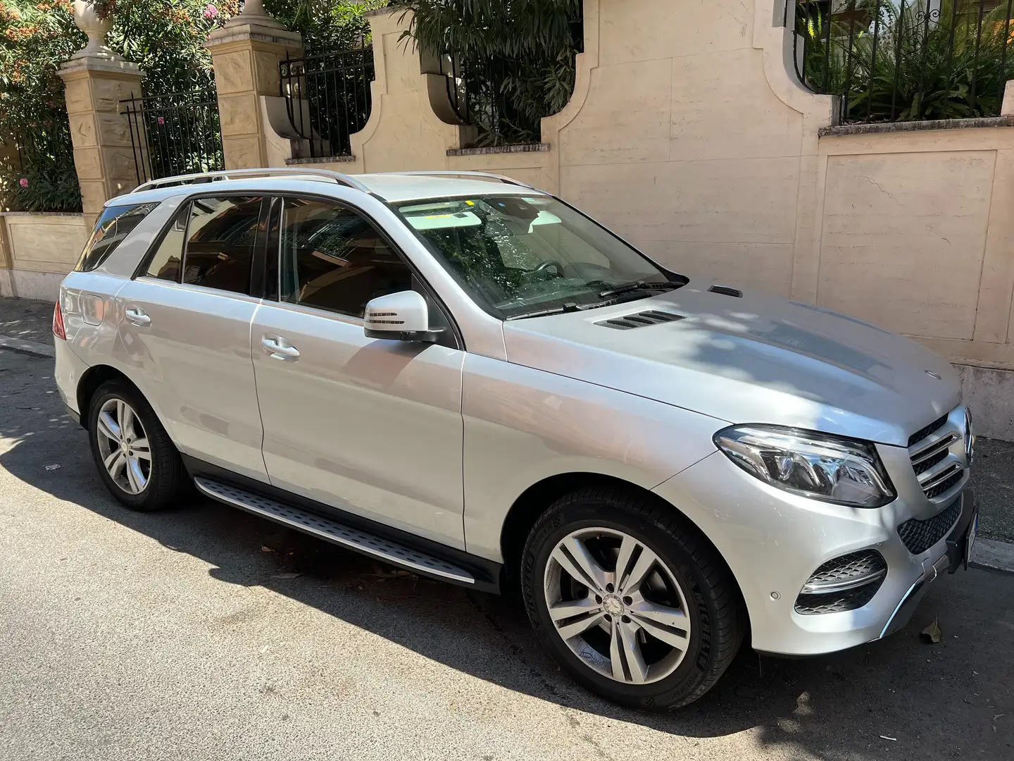 Mercedes-Benz GLE 250 GLE - W166 d Exclusive 4matic auto Argintiu - 2