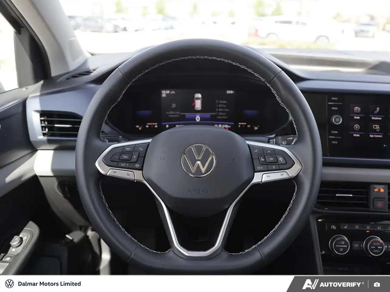 Volkswagen Taos снимка Volkswagen Taos