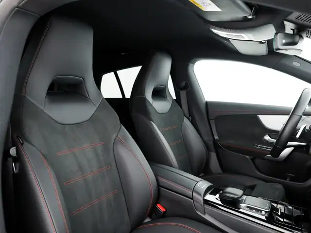 Mercedes-Benz Cla view 10