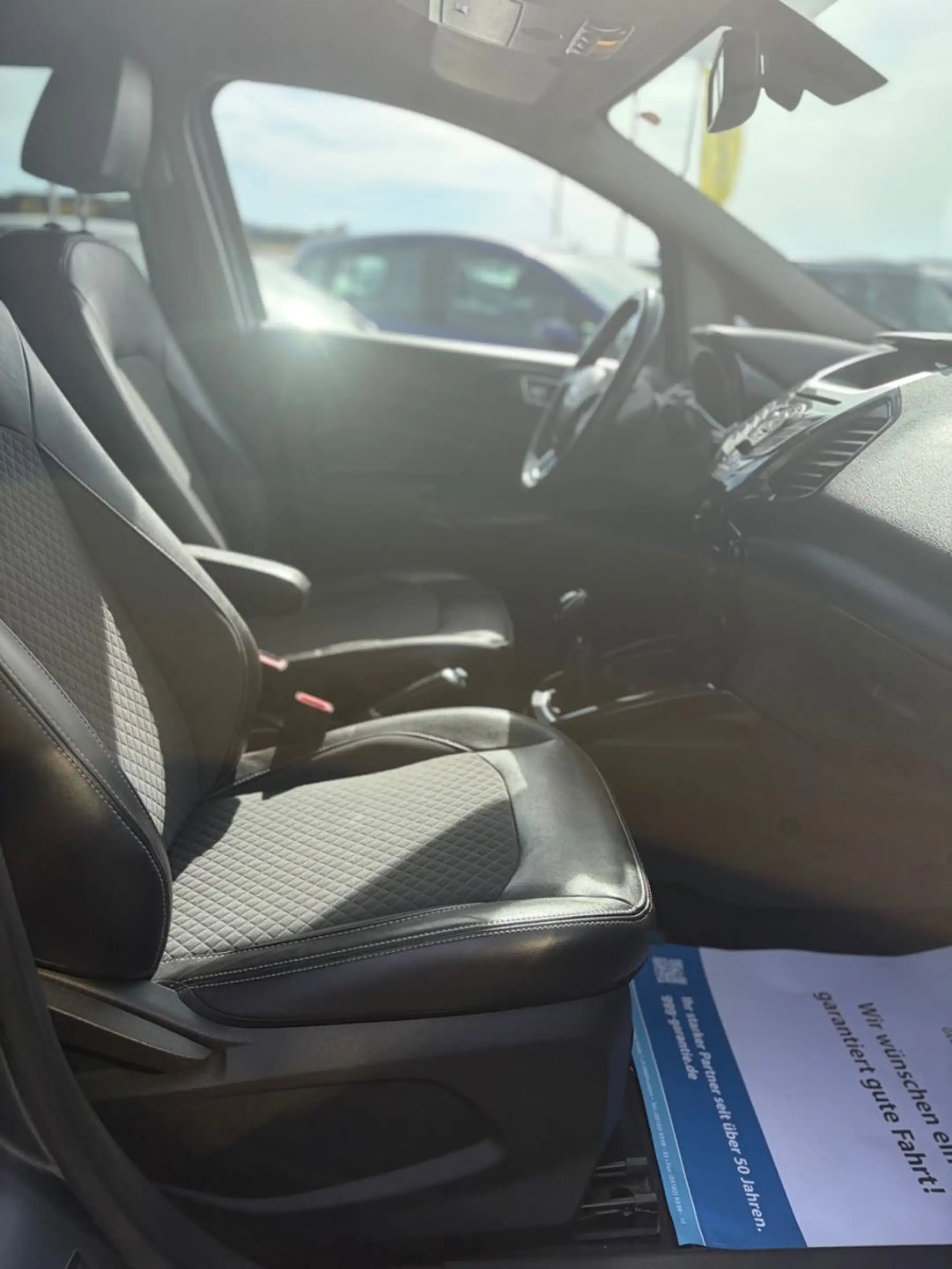 Ford EcoSport Titanium — photo 11