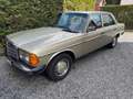 Mercedes-Benz E 230 Oldtimer Beige - thumbnail 2