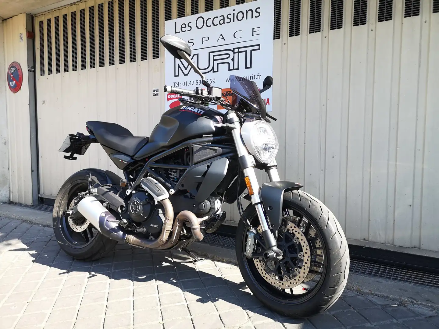 Ducati Zwart - 2
