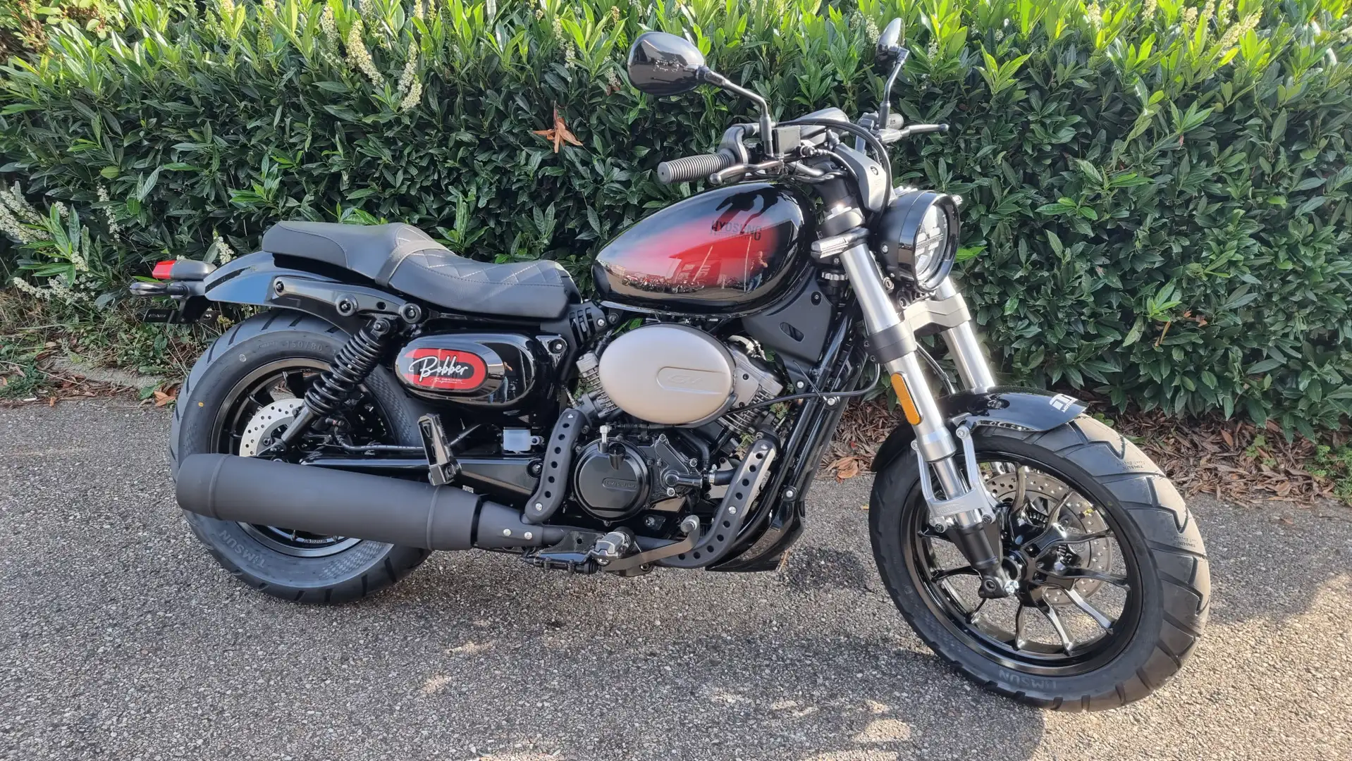 Hyosung GV 125 Czarny - 1