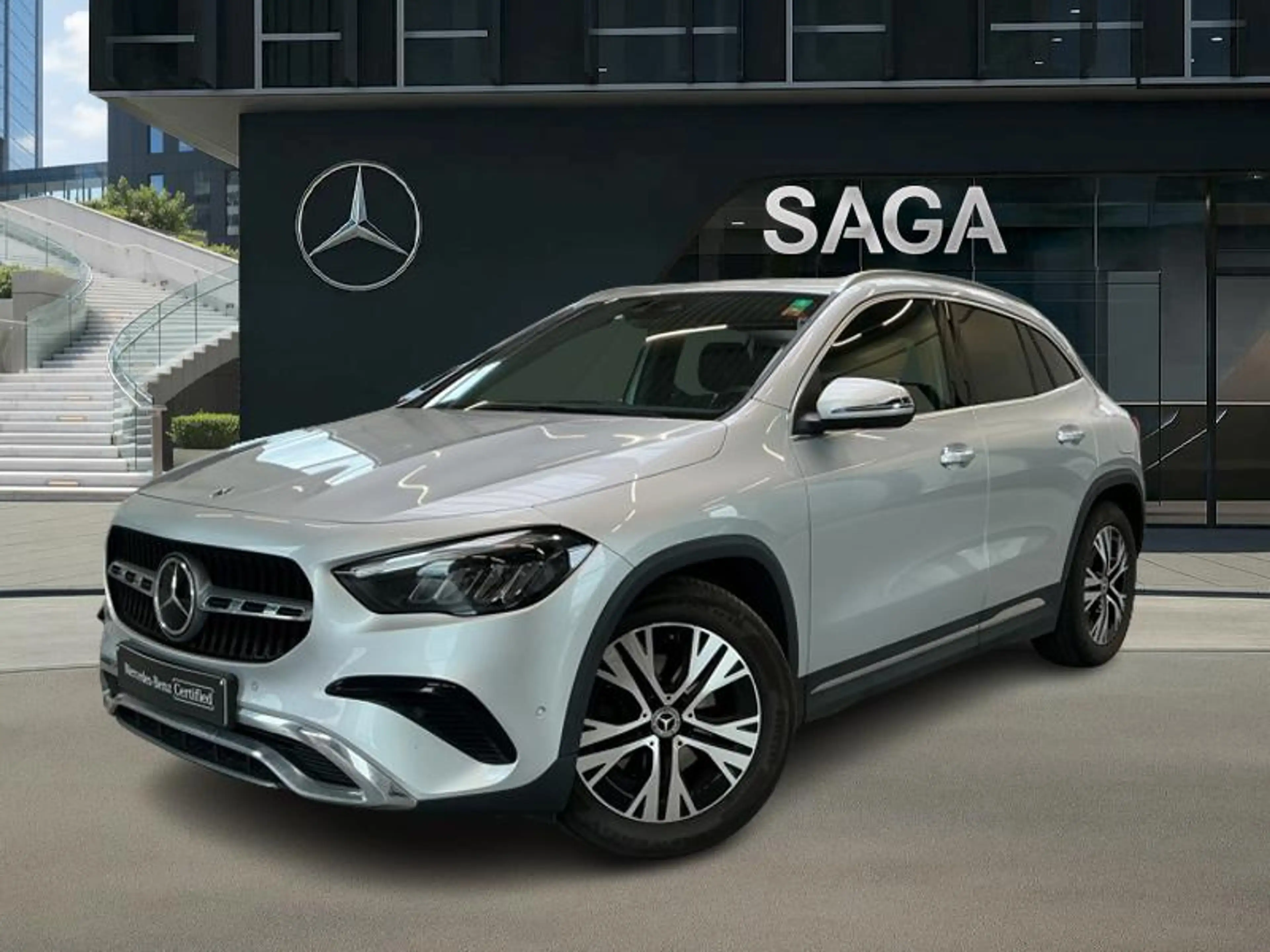 Mercedes-Benz GLA 180 d Luxury Line