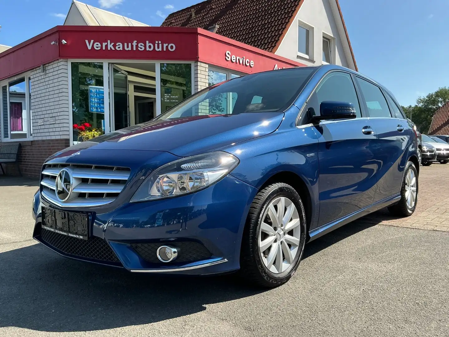Mercedes-Benz B 180 SHZ BT PDC AHK Blau - 1