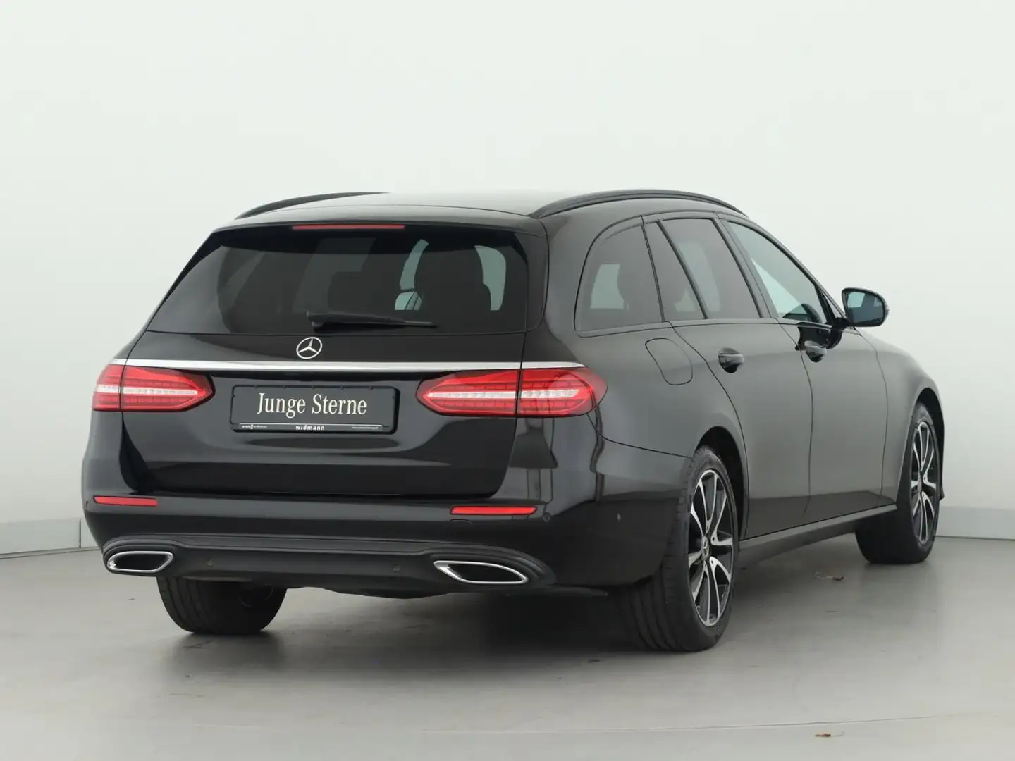 Mercedes-Benz E 220 d T *Avantgarde*LED*AHK*Burmester*Memory** Schwarz - 2