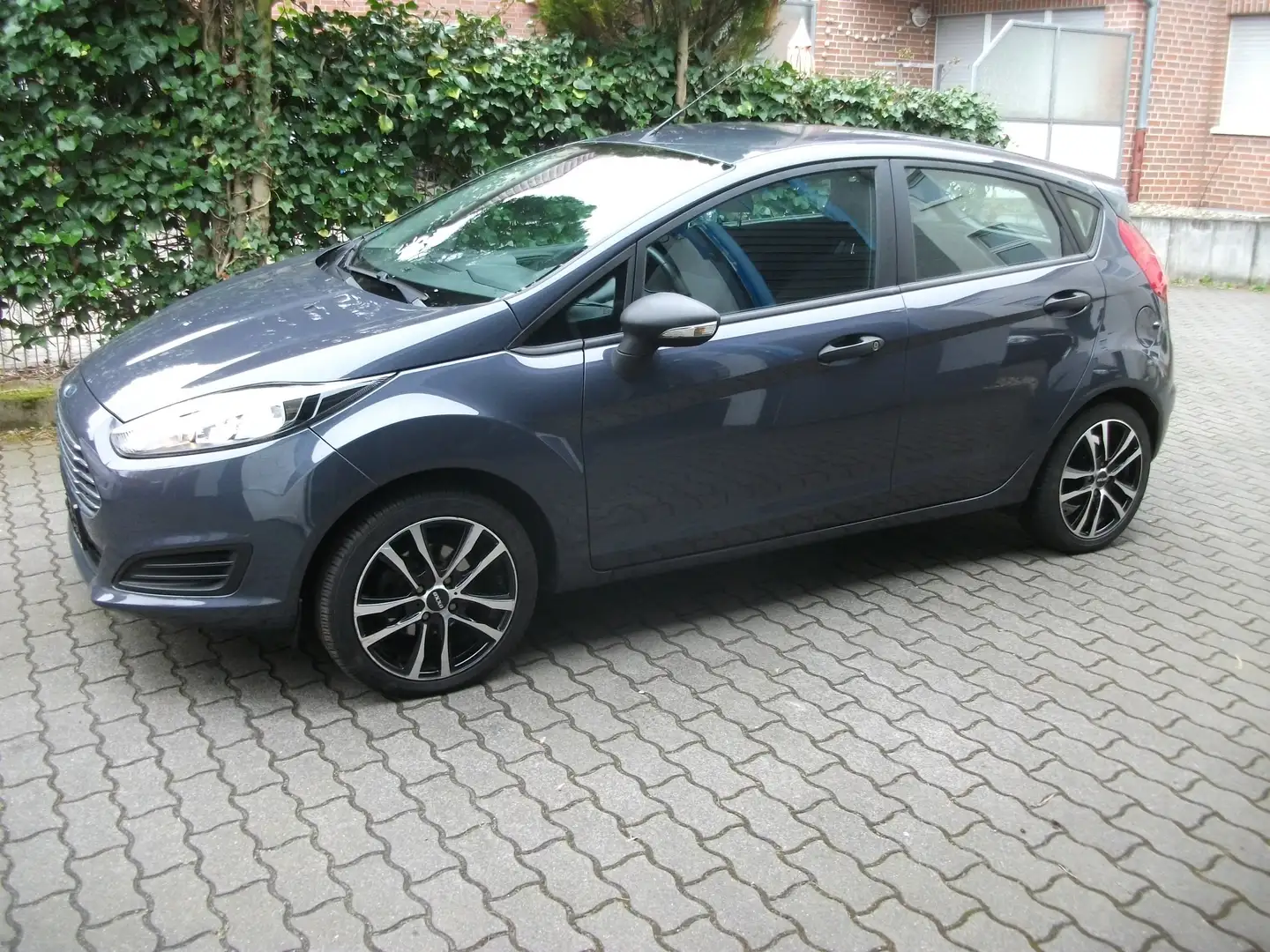 Ford Fiesta 1.25 Klima, 16" Alu, 4-Zylinder,Tüv/Au Neu!! Grau - 1