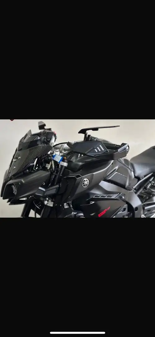 Yamaha MT-10 Carbon pakket ,QS, Handvatverwarming, rondom led Fekete - 1