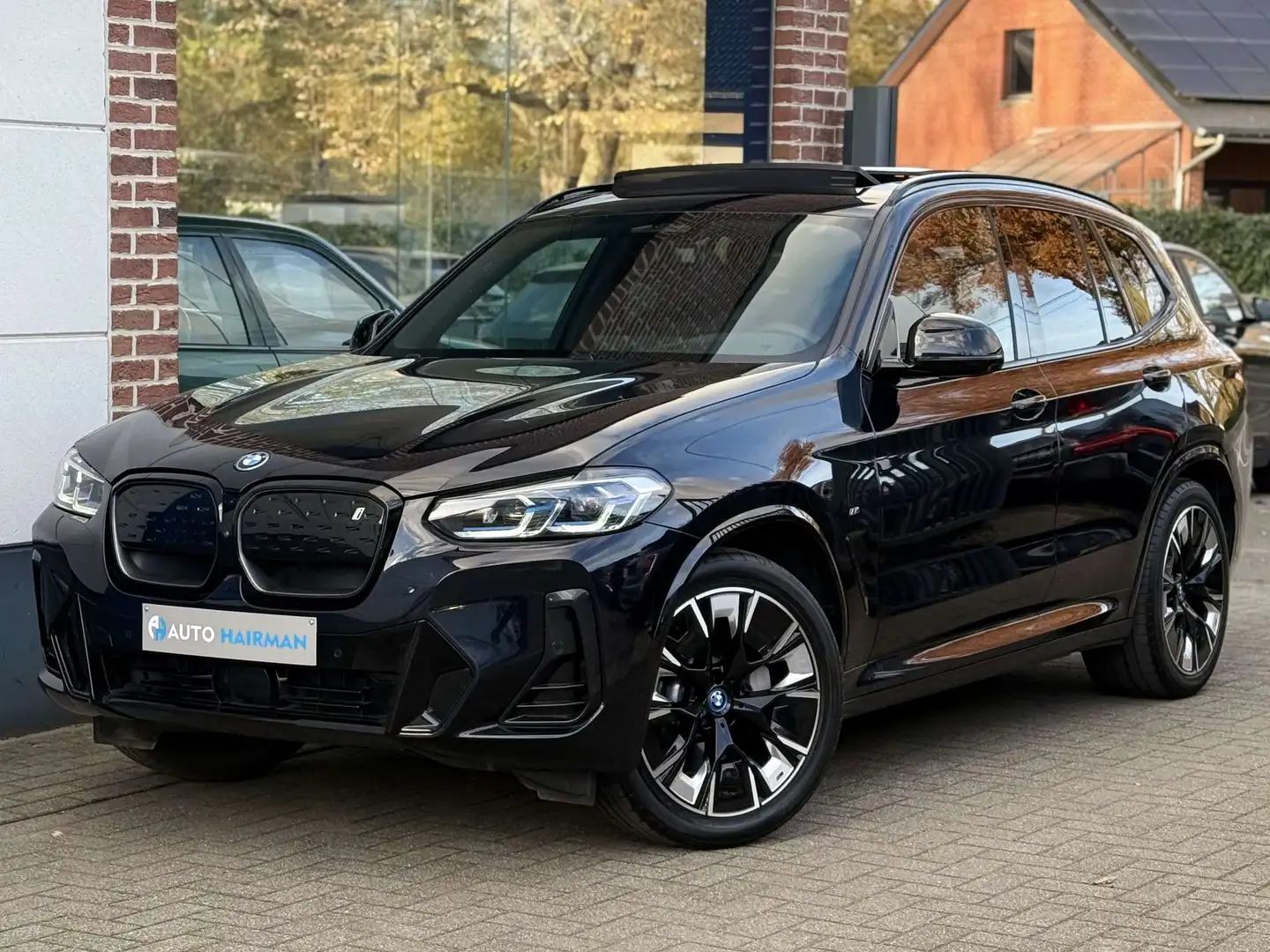 BMW iX3 80 kWh PACK-M INT/EXT SHADOW LINE FULL OPTIONS Noir - 1