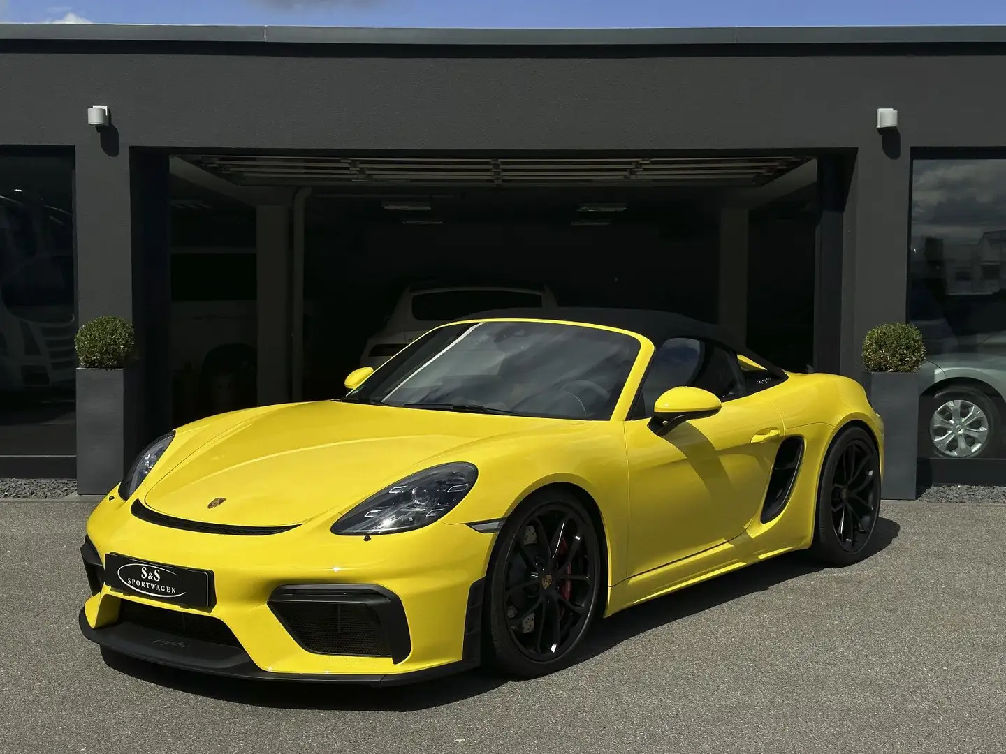 Porsche Boxster 718 Spyder *Carbon/LED/Approved/MJ21* Yellow - 2
