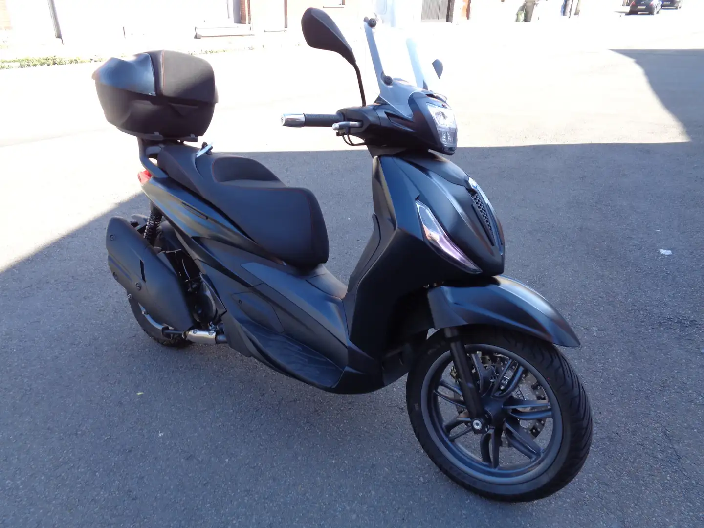 Piaggio Beverly 400 GARANTIE PIAGGIO Noir - 1