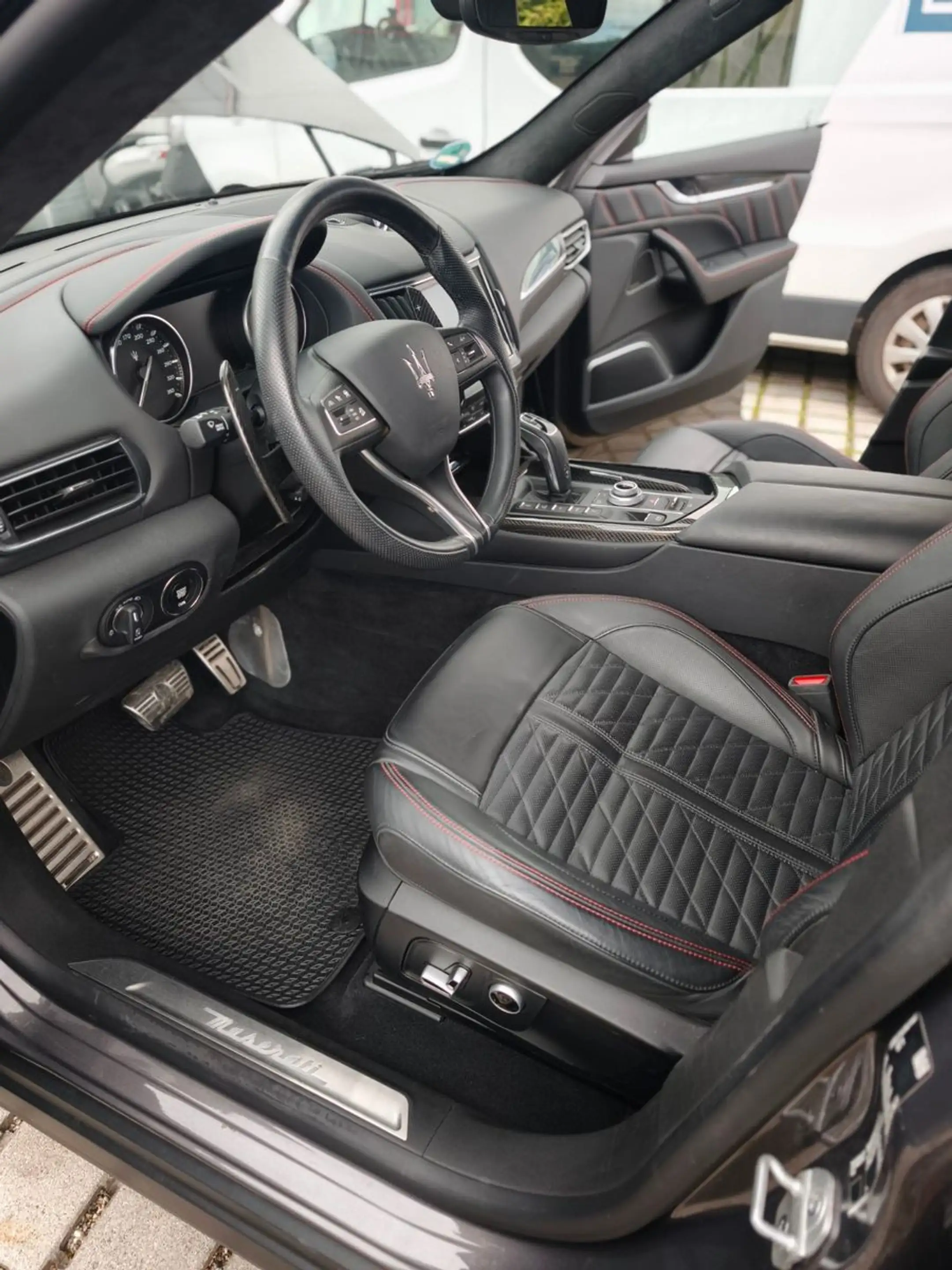 Maserati Levante GTS Q4 21 Zoll Soft Close — photo 7