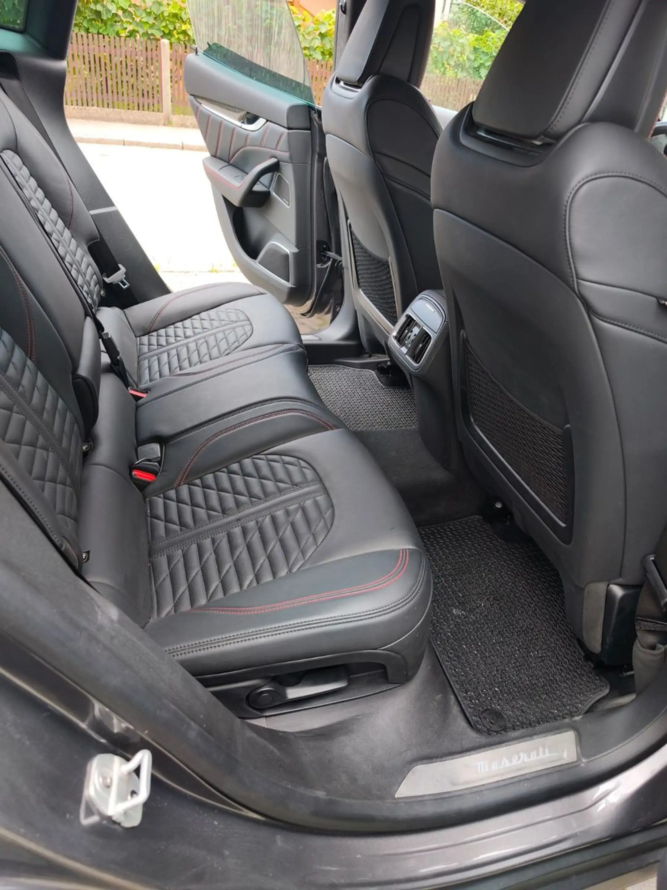 Maserati Levante GTS Q4 21 Zoll Soft Close — photo 12