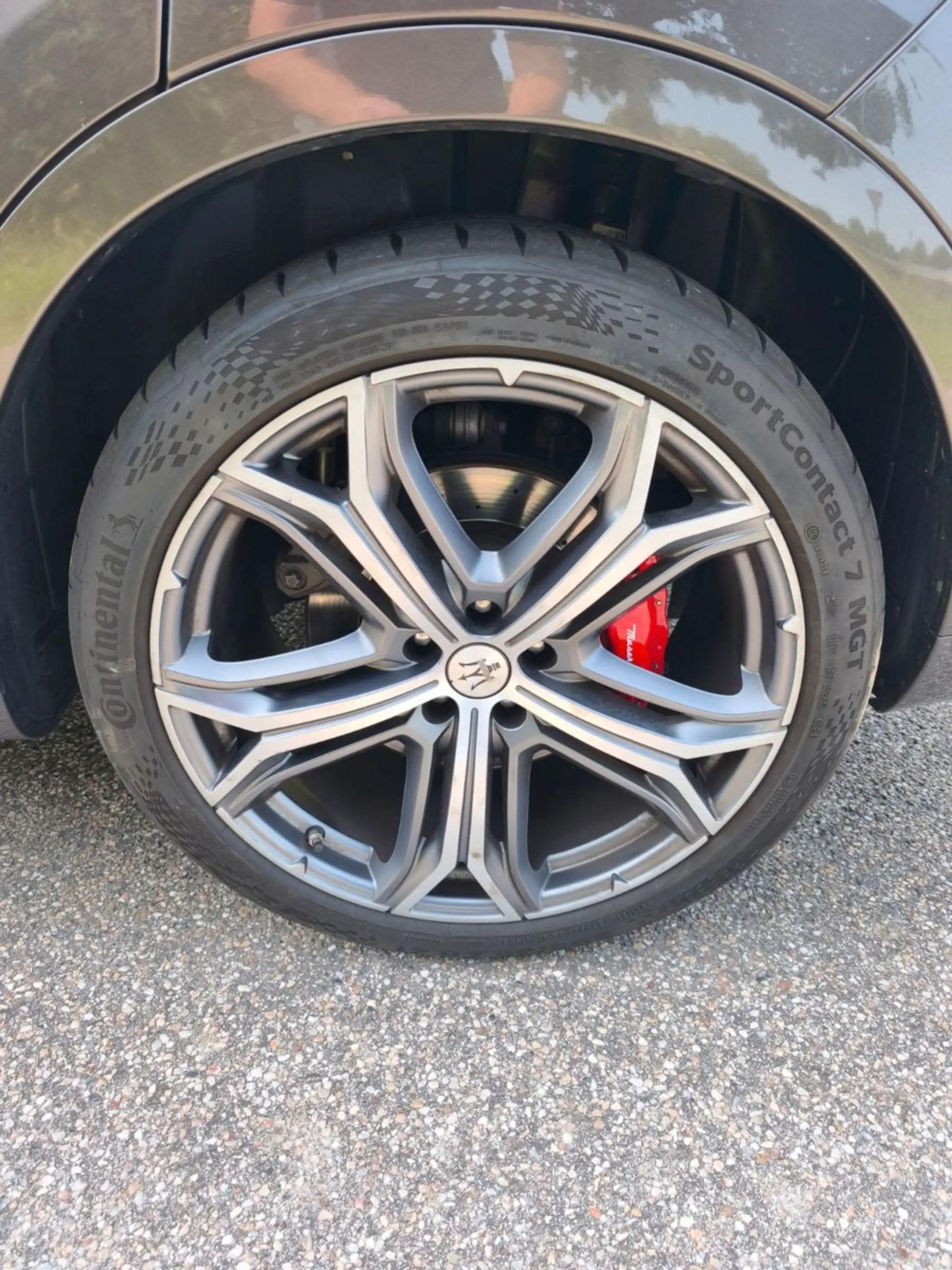Maserati Levante GTS Q4 21 Zoll Soft Close — photo 11