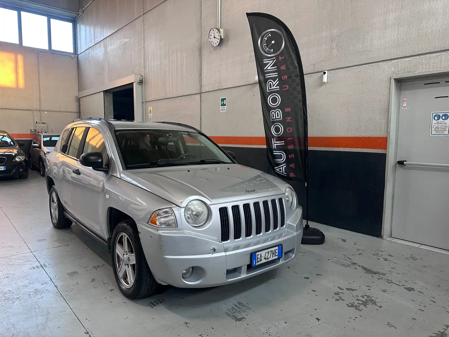 Jeep Compass Compass I 2010 2.0 td Sport 4wd Grau - 1
