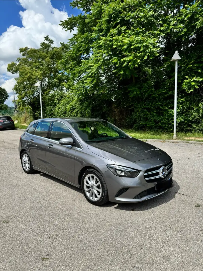 Mercedes-Benz B 180 Mercedes B180 d Sport Plus - 1