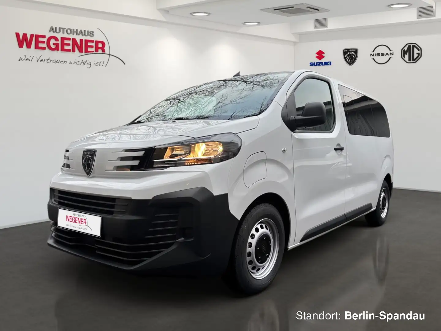 Peugeot Expert E Kombi Standard L2 136 - 75kWh *6Sitzer* Bílá - 1