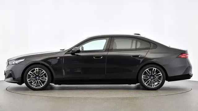 BMW 530 e xDrive Limousine G60 Ansicht 9