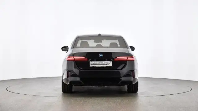 BMW 530 e xDrive Limousine G60 Ansicht 11