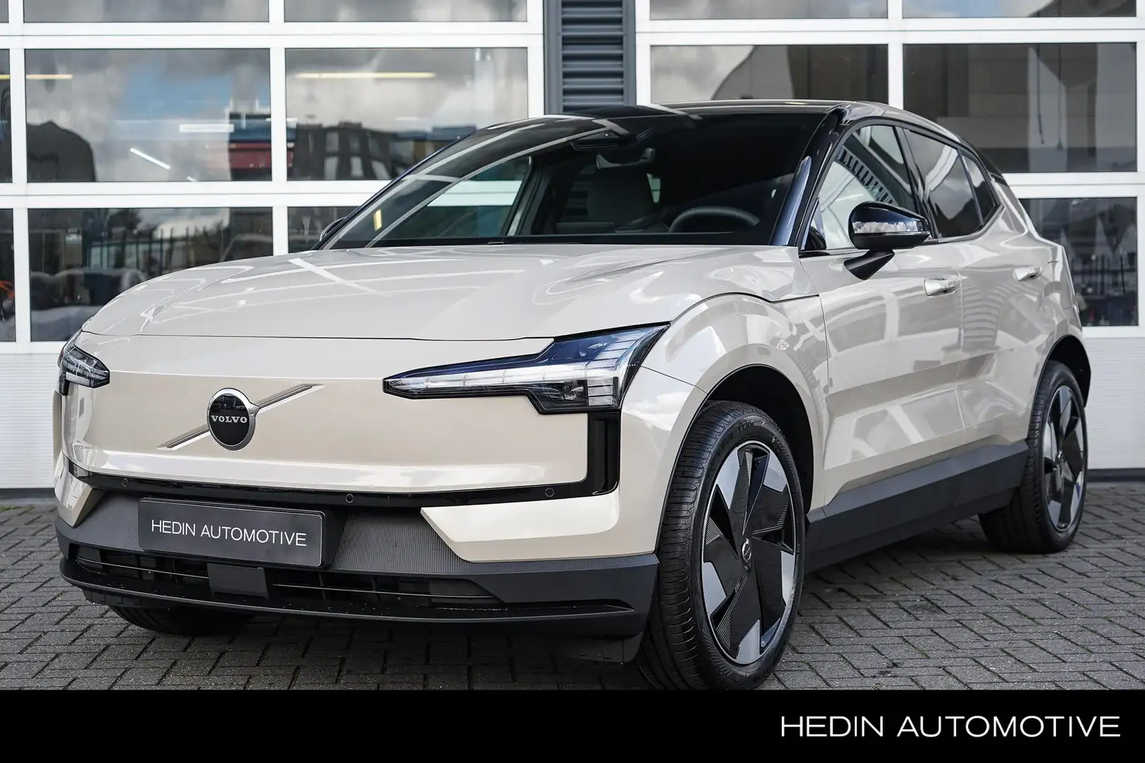 Volvo EX30 Single Motor Extended Range Plus Europa 69 kWh | W - 1