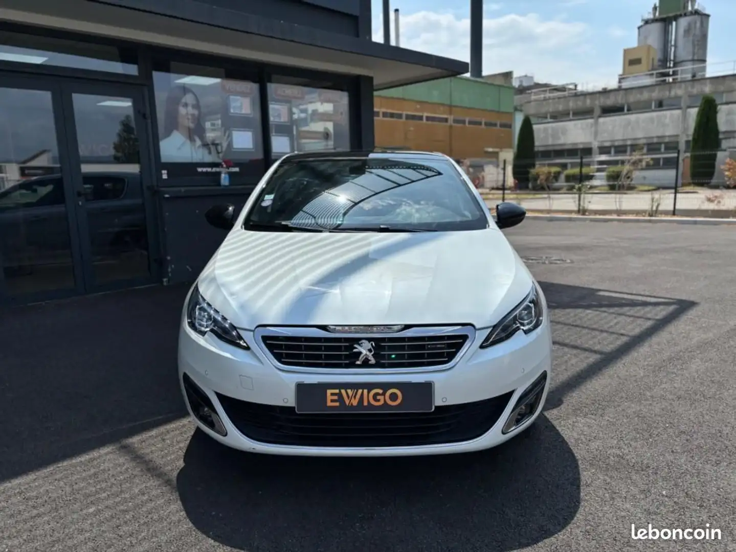 Peugeot 308 GT LINE 130CH 1.2 ENTRETIEN DISTRIBUTION NEUVE Blanc - 2