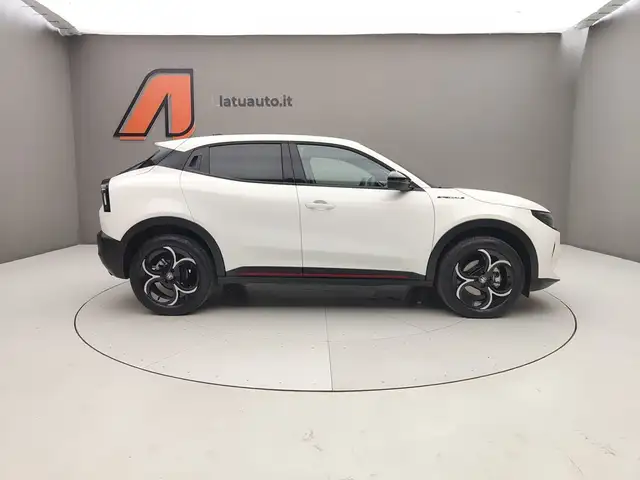 Alfa Romeo Junior view 8