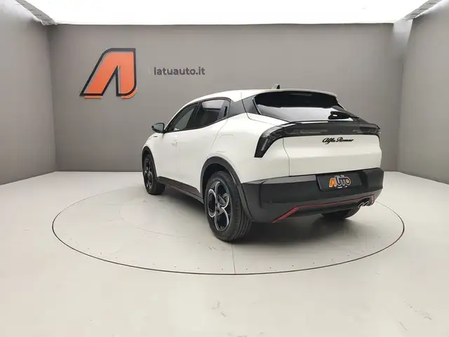 Alfa Romeo Junior view 5