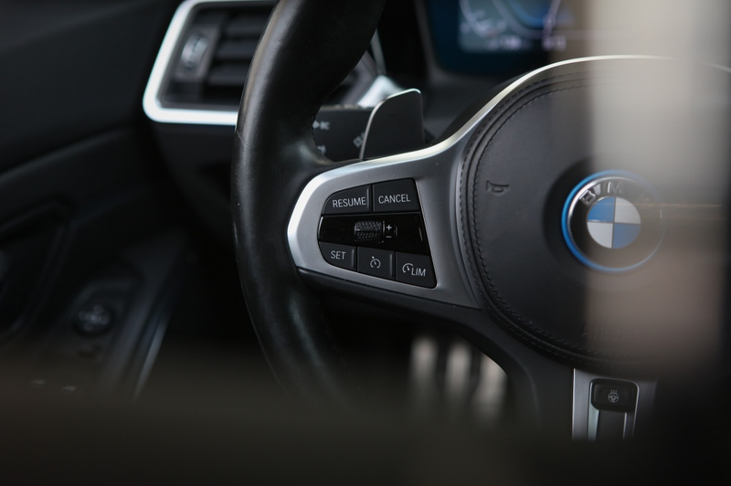 BMW 330 3-serie 330e Bns Ed. Pl. — photo 8