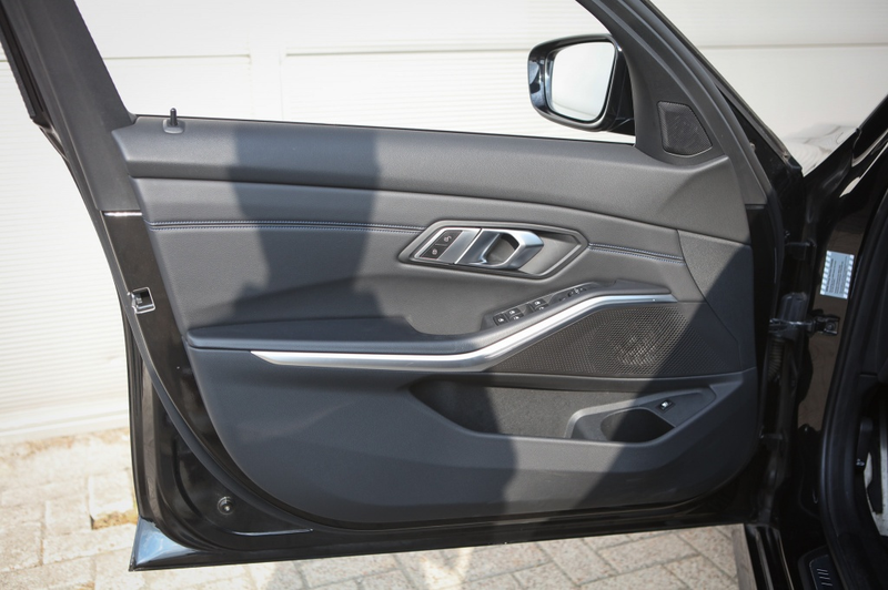 BMW 330 3-serie 330e Bns Ed. Pl. — photo 4