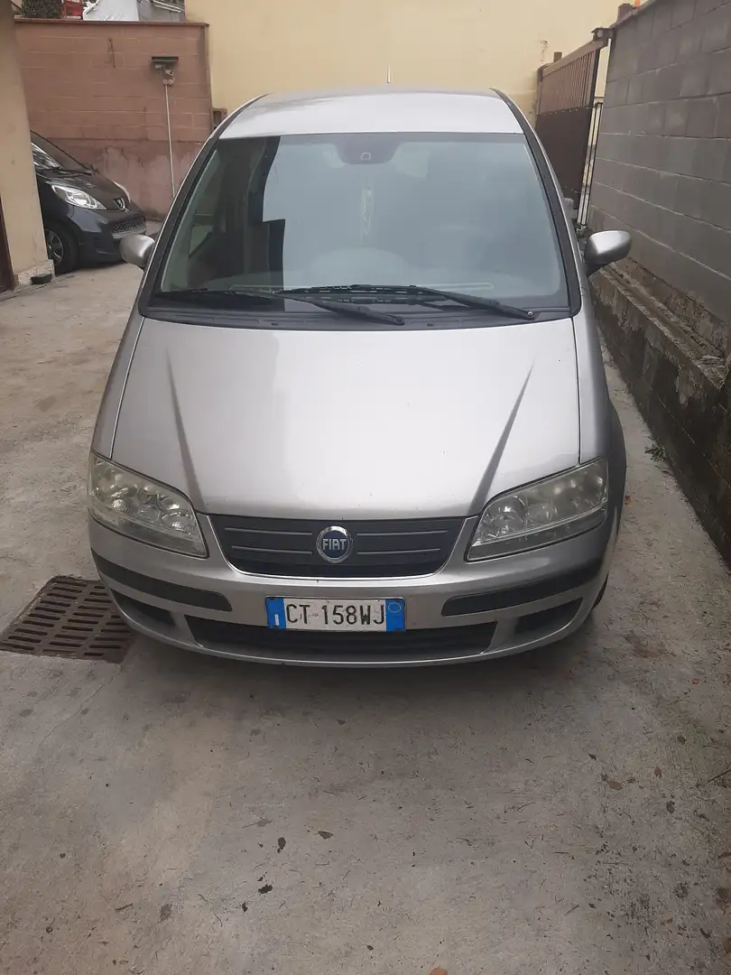 Fiat Idea Idea 1.3 mjt 16v Active Silver - 1