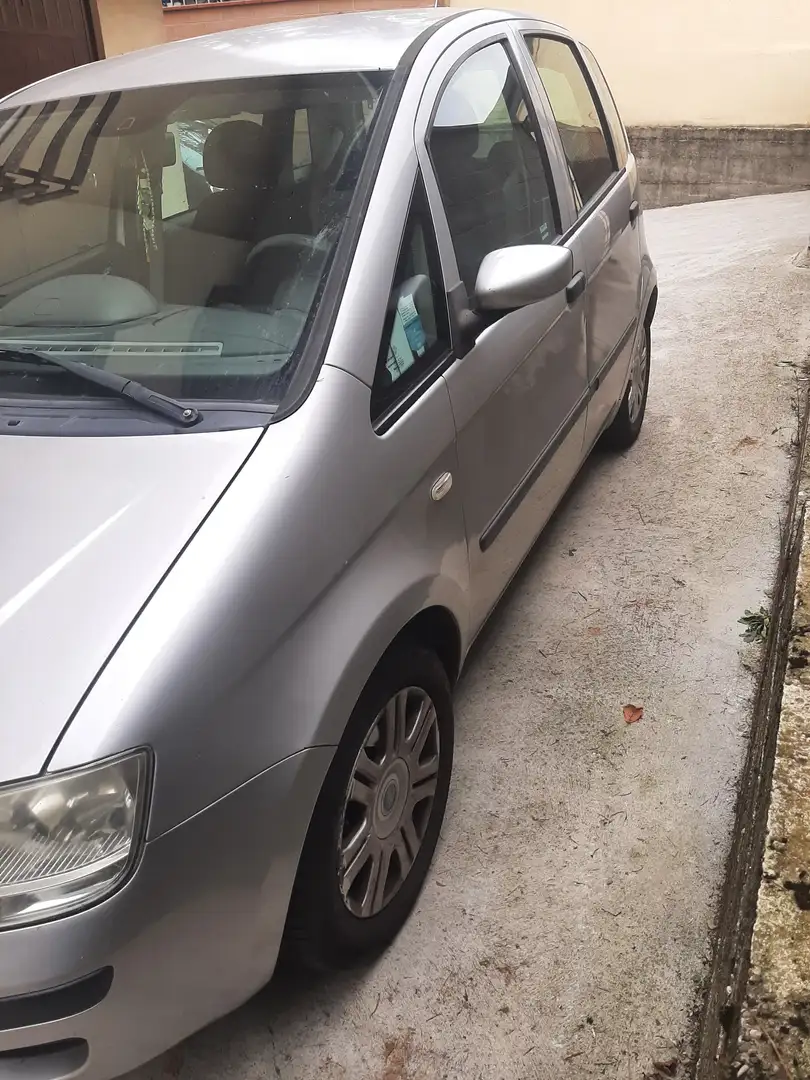 Fiat Idea Idea 1.3 mjt 16v Active Silver - 2