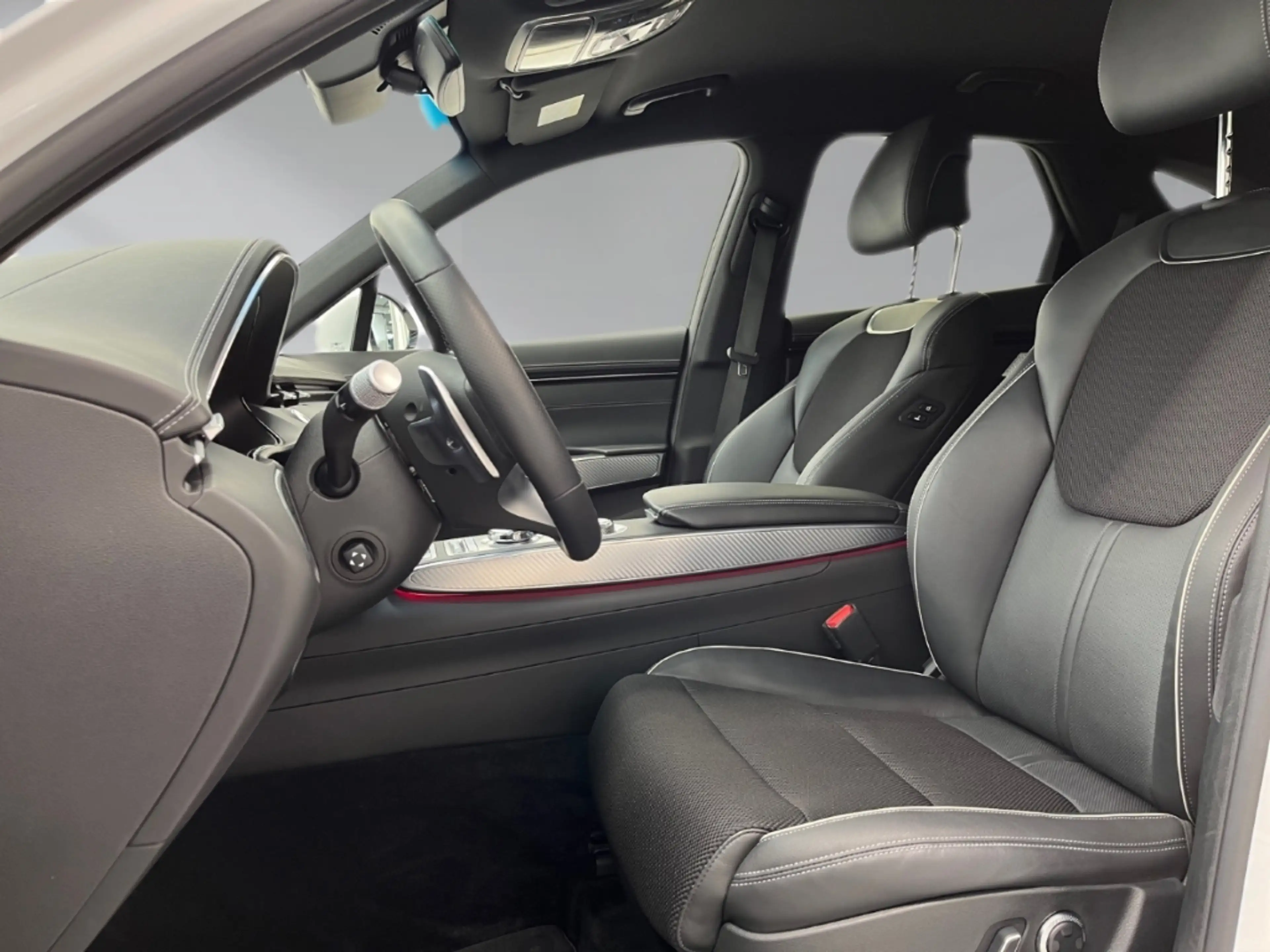Genesis GV70 Sport 4WD AD Memory Sitze LED ACC El. Heckklappe A — photo 11
