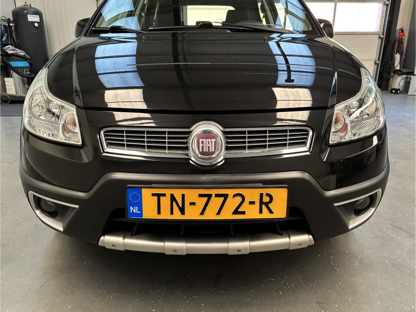 Fiat Sedici 1.6-16V Experience - 4x4 !! MOOI !! Negro - 2