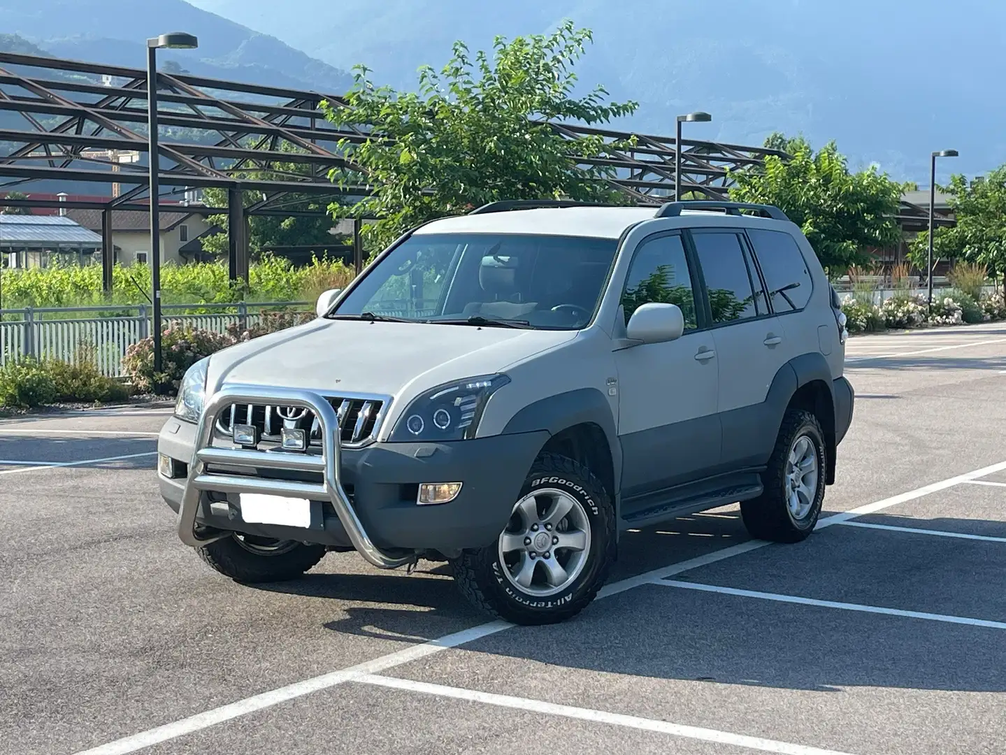 Toyota Land Cruiser kdj120 5p 3.0 d4-d Sol Grigio - 1