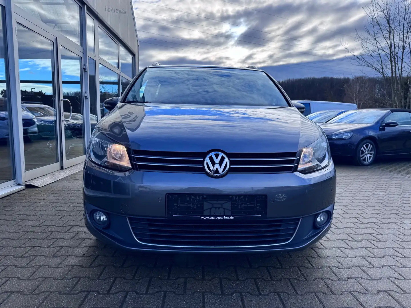 Volkswagen Touran Touran 1.4 TSI Life 7-Sitzer PANORAMA TÜV NEU Grau - 2