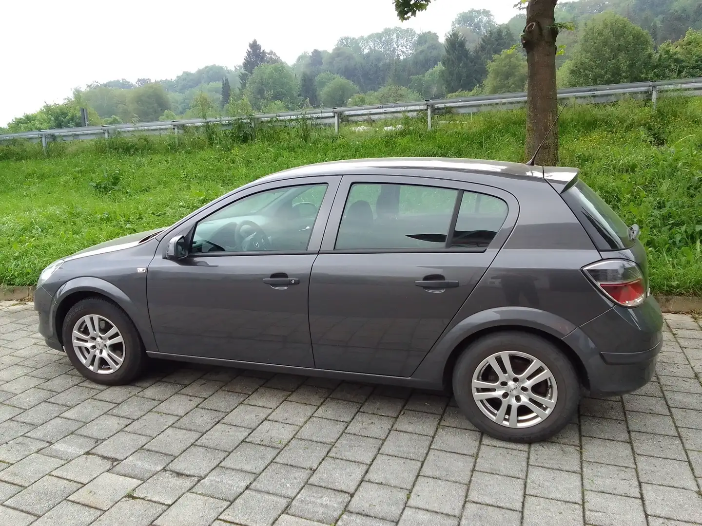 Opel Astra 1.6 Innovation 110 Jahre Сірий - 2