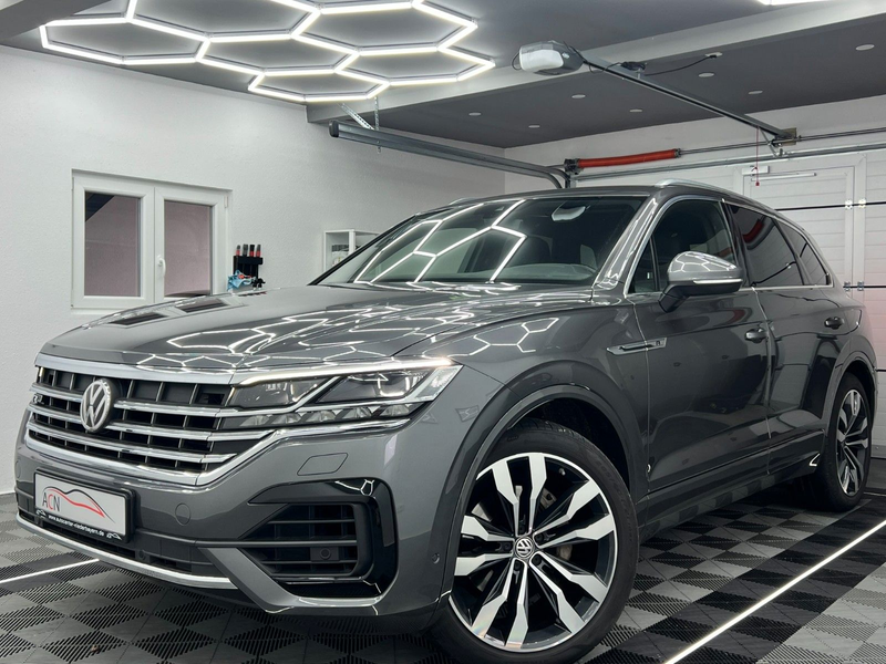 Volkswagen Touareg 4Motion R-LINE/MATRIX/AHK/INNOVISION/21*