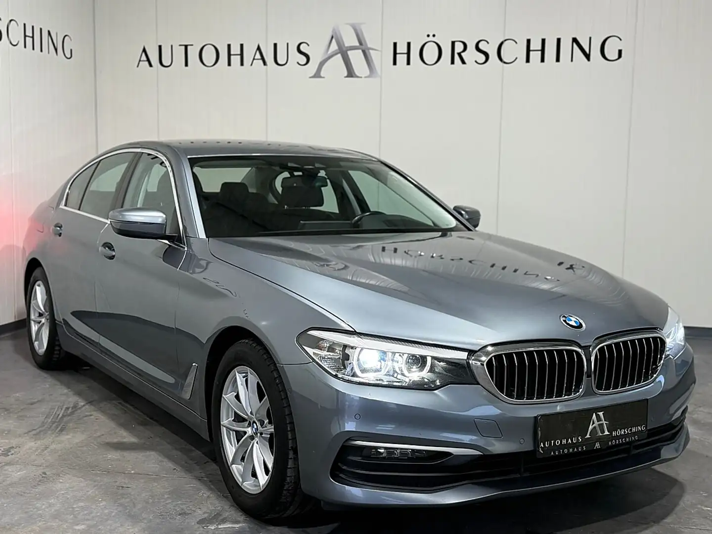 BMW 518 d Aut/Ambiente/Head-Up//Sportsitze//Rückfahrkamera Blau - 1